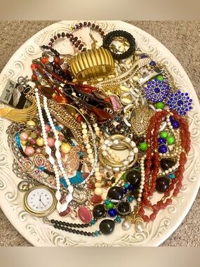 Costume Jewelry Lot 5lbs Plus